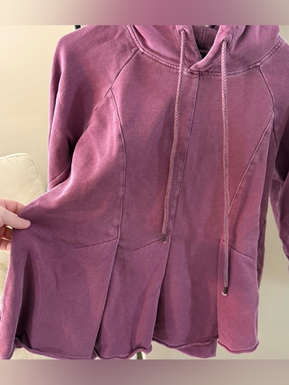 Anthropologie Pilcro Flynn Hoodie Size Small
Fits oversized - Picture 5 of 7